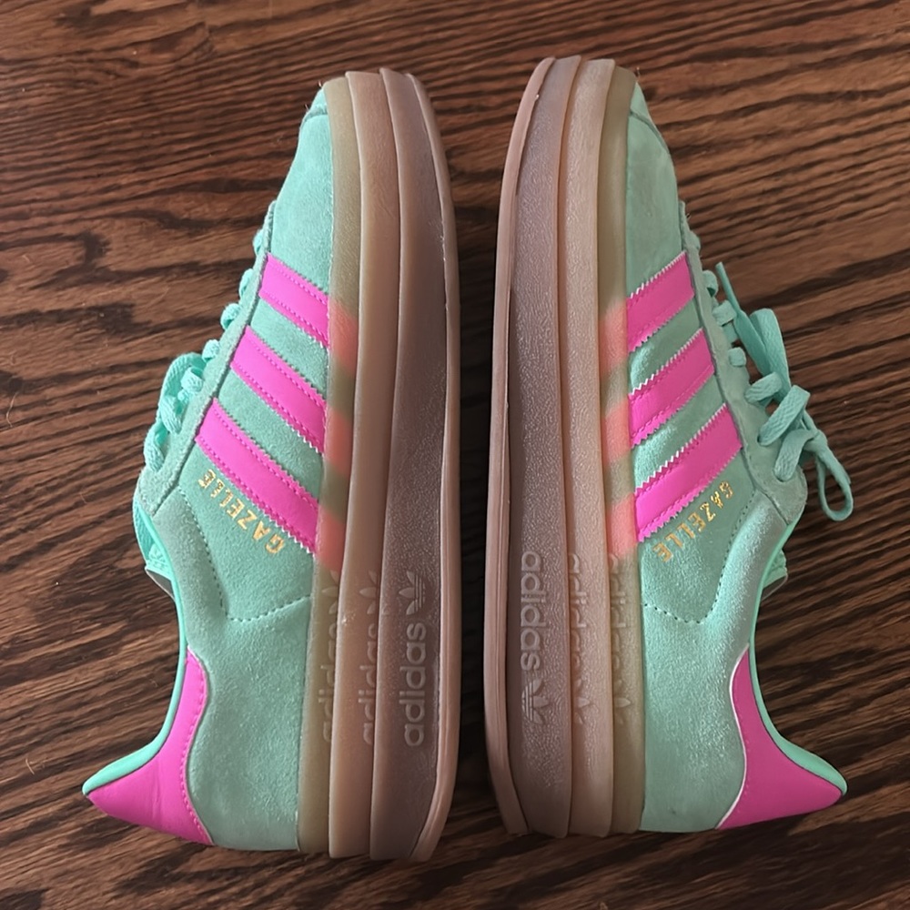 Slightly worn. Green and pink gazelle adidas sneakers. Platform